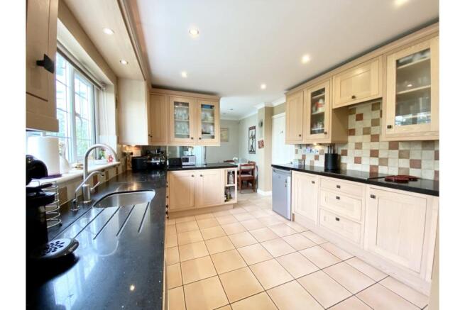 Kitchen/Breakfast