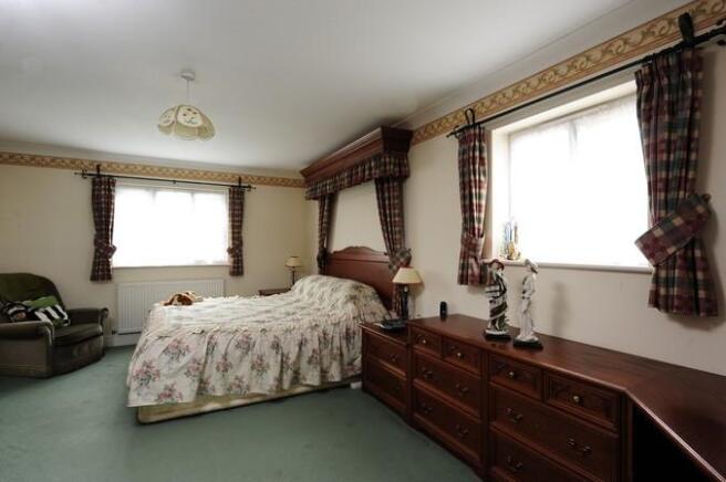 bed 4.jpg