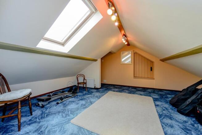 8384034-interior22-800.jpg