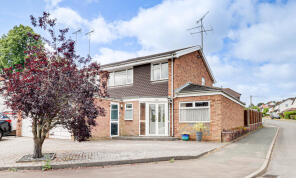 64, Waveney Road, Harpenden AL5 4QZ