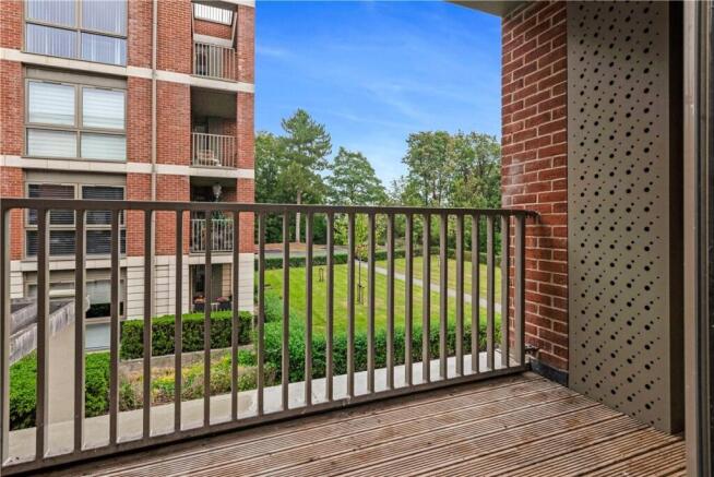 2 bed Apartment for sale Image 5