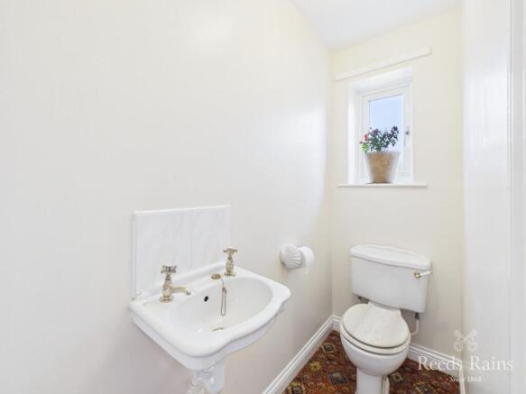 3 bed Detached for sale Image 12