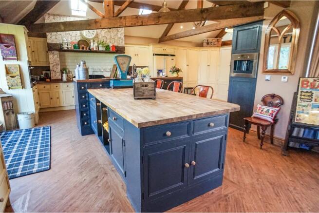 Kitchen / Breakfast