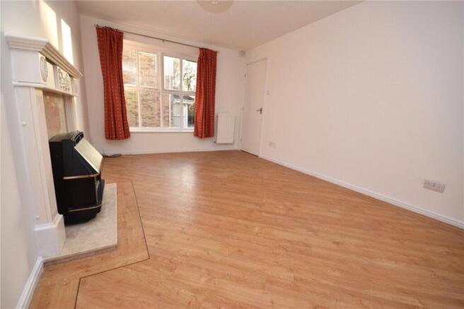 3 bed Detached for sale Image 4