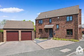 7, Farriers Reach, Bishops Cleeve, Cheltenham GL52 7UZ