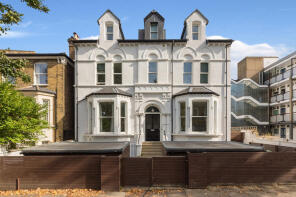 Flat 7, 27, Barry Road, London SE22 0HX