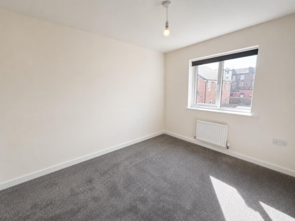 3 bed Terraced for sale Image 8