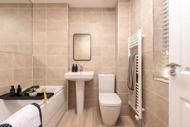 4 bed Detached for sale Image 10