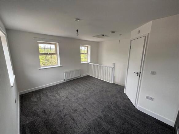 2 bed End of Terrace to rent Image 8