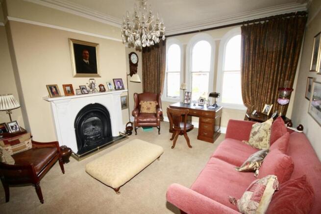 Bedroom 2_3.jpg