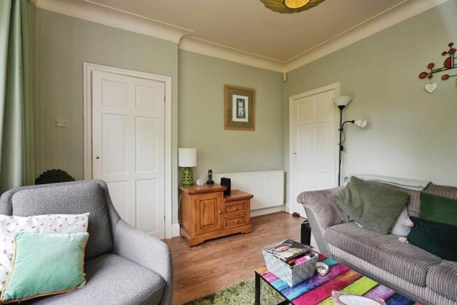 3 bed Terraced for sale Image 4