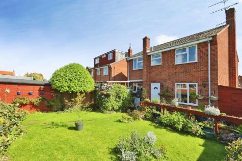 Ashworth Crescent, North Leverton, Retford