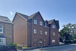 Flat 5, 29 Wilton Hill Court, Wilton Road, Redhill RH1 6QR