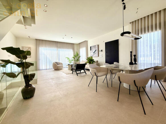 20251023_115337772_iOS