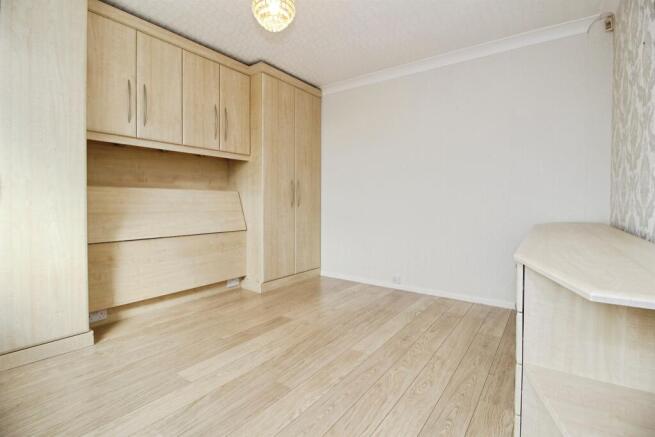 3 bed Semi-Detached for sale Image 11