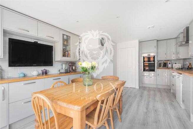 Kitchen/Breakfast