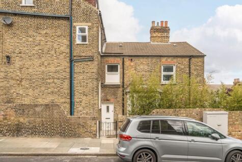 Victoria Way, Charlton