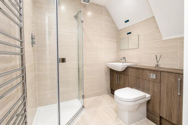 2 bed Apartment to rent Image 9