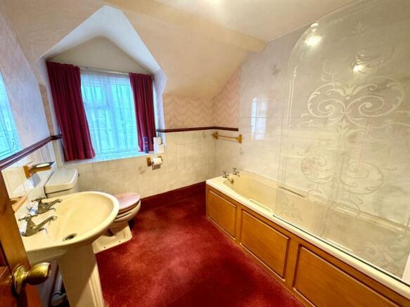 PHOTO-2024-11-06-19-08-49 (3).jpg