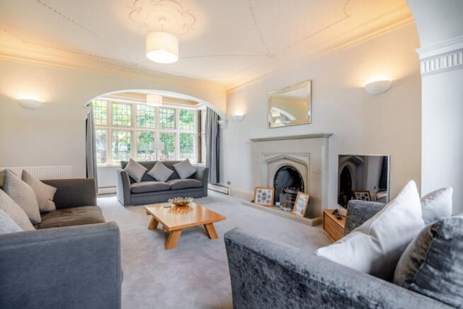 4 bed Detached for sale Image 11