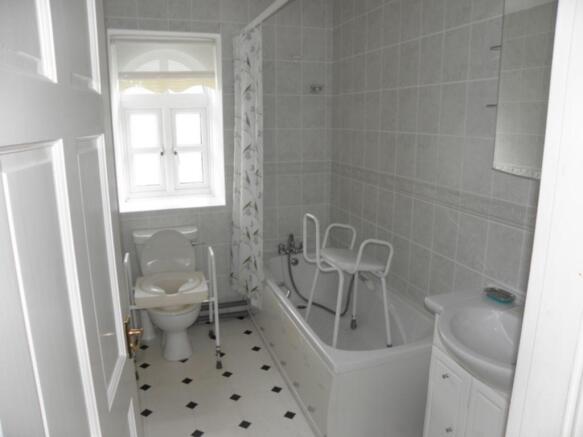 Photo 10
