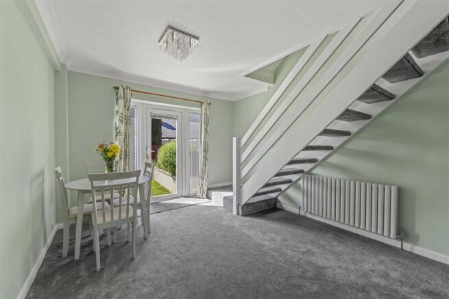 132 Bedfont Close TW14-19.jpg