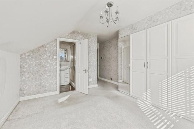 2 bed Semi-Detached for sale Image 8