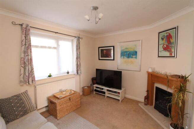Living Room.JPG