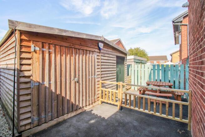2 bed Semi-Detached for sale Image 9