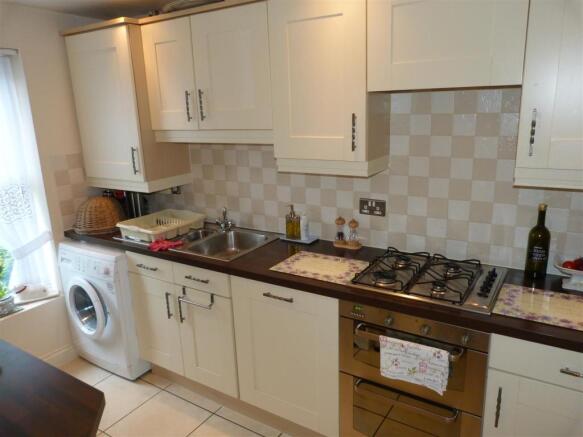 BREAKFAST KITCHEN