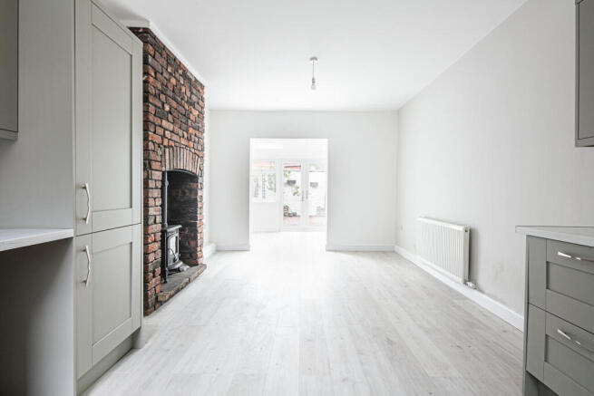 2 bed Terraced for sale Image 4