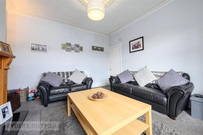 4 bed Terraced for sale Image 4