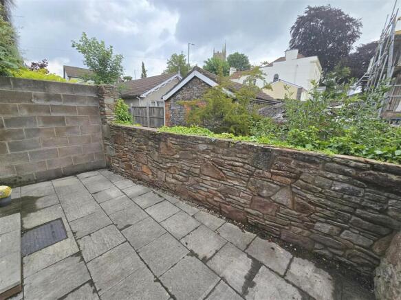 Courtyard Style Rear Garden
