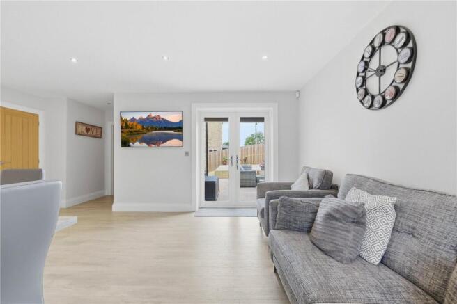4 bed Detached for sale Image 12