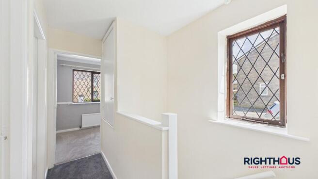 3 bed Semi-Detached to rent Image 8