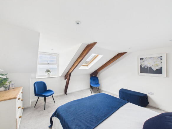 2 bed Penthouse for sale Image 9