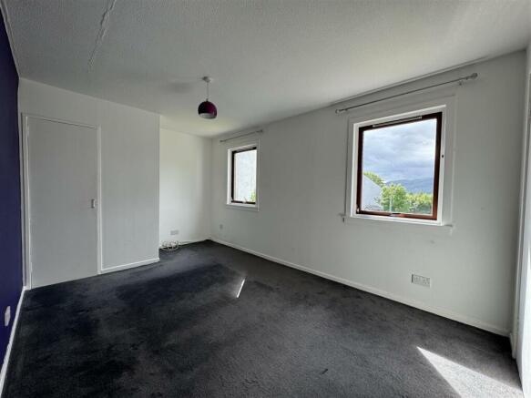 BEDROOM 2.JPG