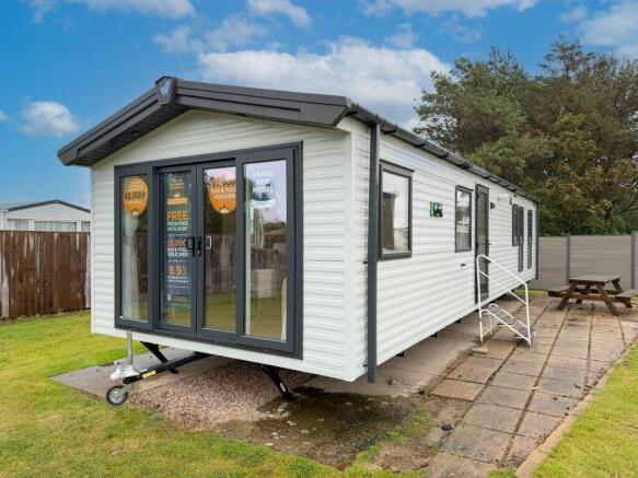 Willerby Salisbury Exterior Silver Sands Holiday P