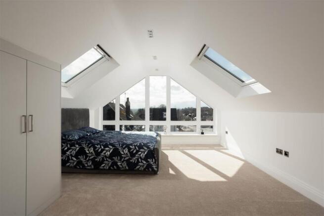 West Lea Close, Moortown Leeds photo 4