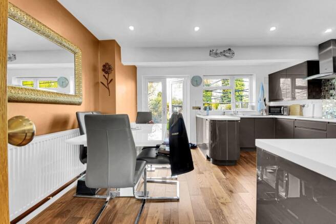 Dining Kitchen