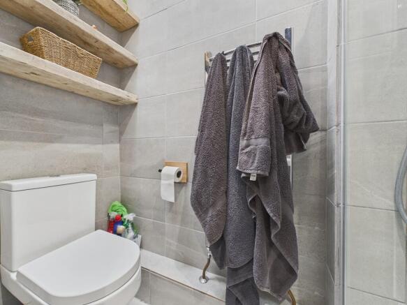 2 bed Terraced for sale Image 5