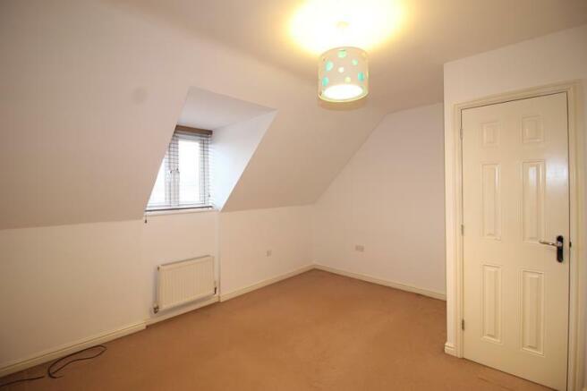 Bedroom 2 (2)