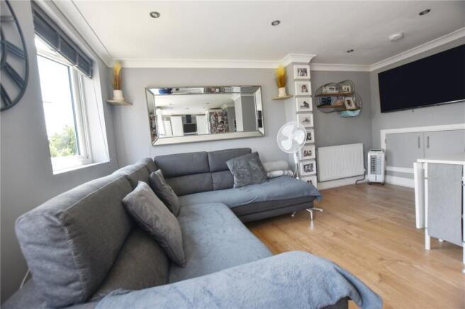 2 bed Maisonette for sale Image 4