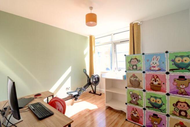 Photo 8