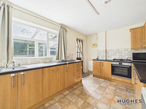 3 bed Detached for sale Image 6