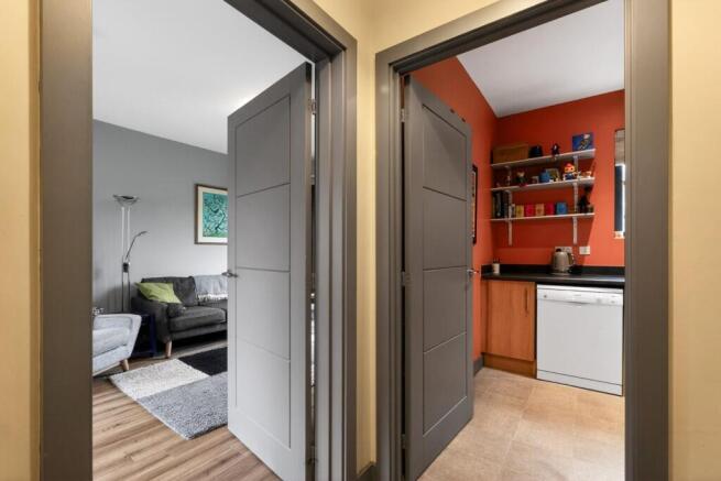 3 bed House for sale Image 6