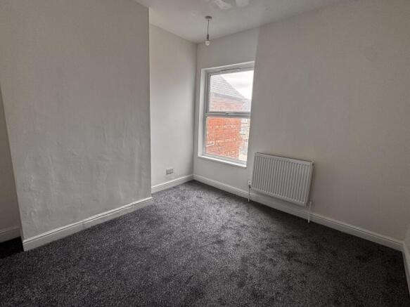 3 bed House to rent Image 12