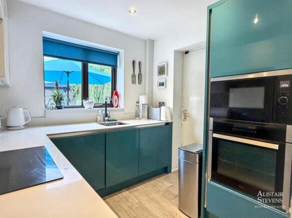 3 bed Detached for sale Image 7