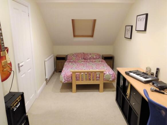 Bedroom 4 (a)