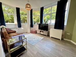 17, Dauntsey House, Bentham Close, Swindon SN5 7FR
